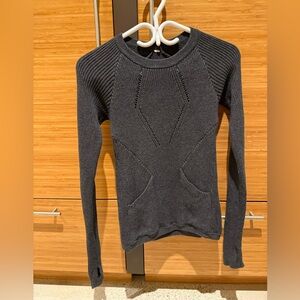 Lululemon Grey Knit Sweater with pockets!